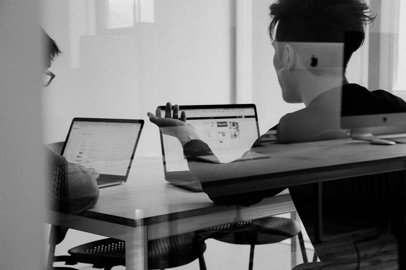 PrintNexa technician assisting a customer